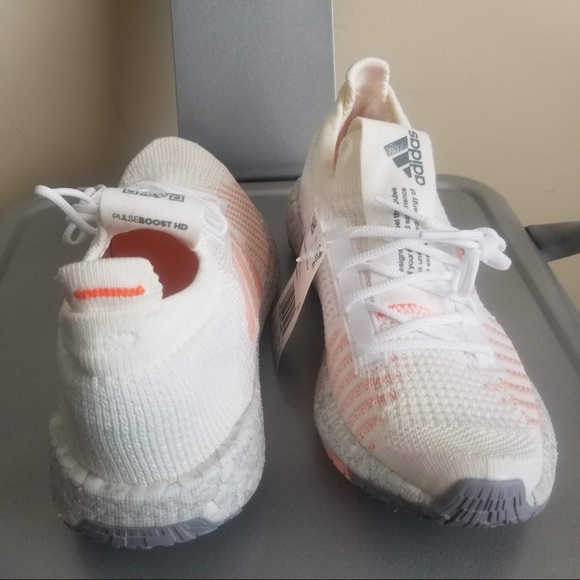 Adidas PulseBOOST HD White Peach Size 7.5 - Picture 2 of 6